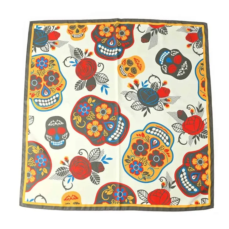 Scarf síoda Clóbhuailte Floral Skull
